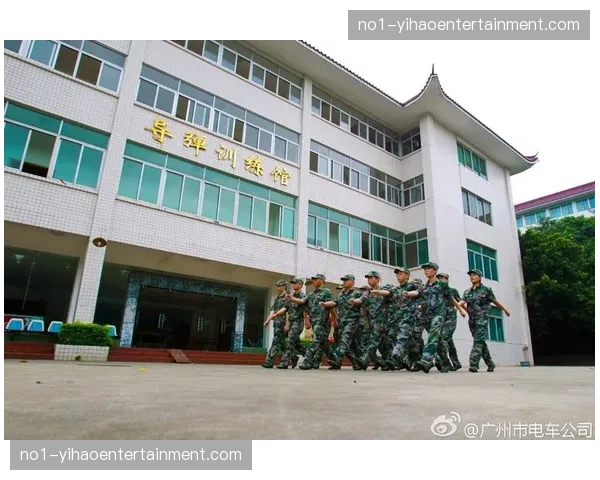 深圳队战术执行力提升 凝聚力成异军突起重要因素 深圳队战术执行力提升 凝聚力成异军突起重要因素