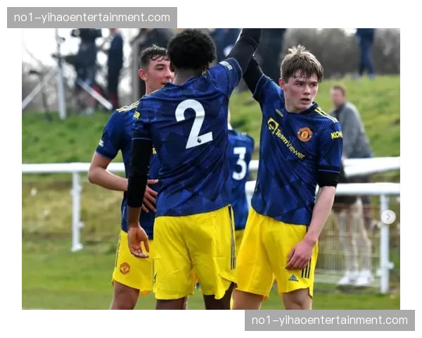 曼联青训中卫再度伤退 弗雷德里克森影响防线深度